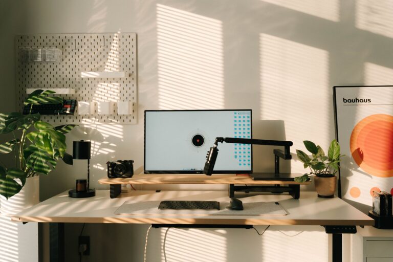 Daily Prompt Pack: Founder Productivity — Reclaim Your Hours: Decision inbox