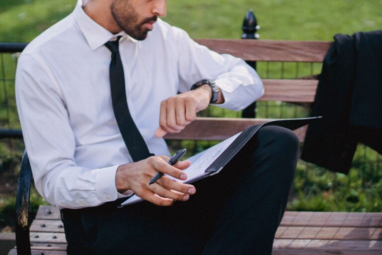 Daily Prompt Pack: Founder Productivity - Reclaim 5 Hours a Week With a Morning Decision Block