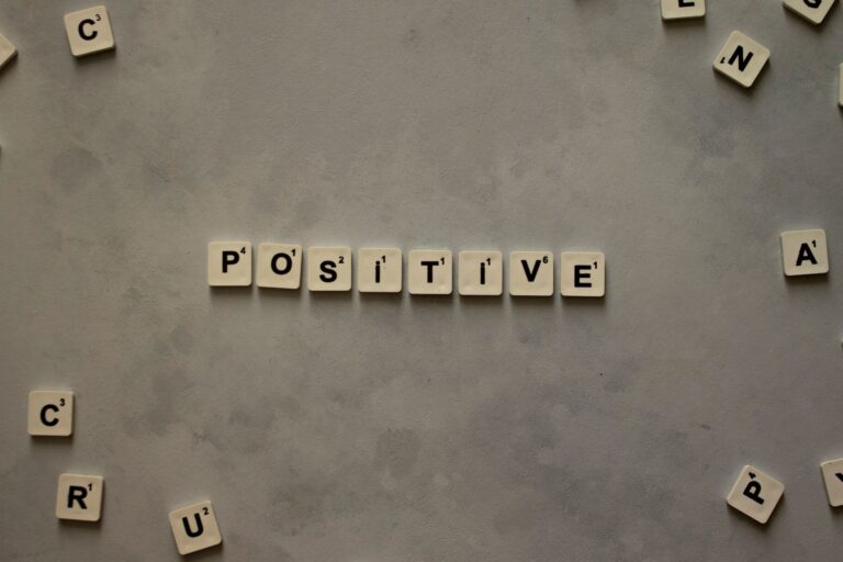 Daily Prompt Pack: Positioning and Messaging - Nail your one-liner in a single afternoon