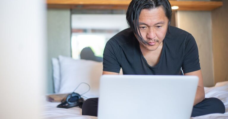 Upwork vs Fiverr vs Contra: Hiring for Startups (2026)
